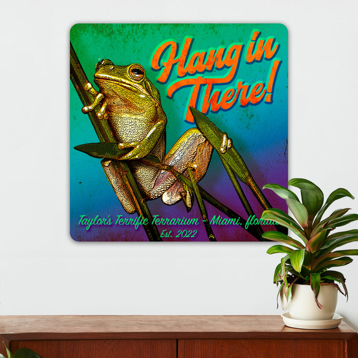 Wildlife Wall Decor - Hang In There Frog - Metal Sign
